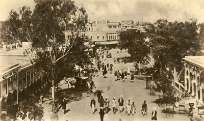 Een deel van de Sadar Bazar, Rawalpindi - genomen vanaf de Massy Gate, ca. 1918-ca. 1939 door Unbekannt