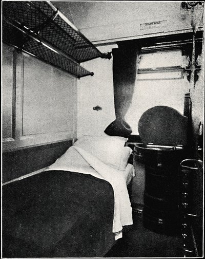 Een slaapplaats in de Night Scotsman, London & North Eastern Railway, 1926 door Unbekannt