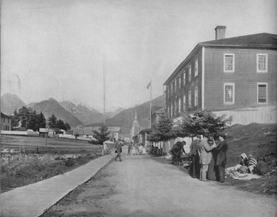 Een straat in Sitka, Alaska, ca. 1897 door Unbekannt