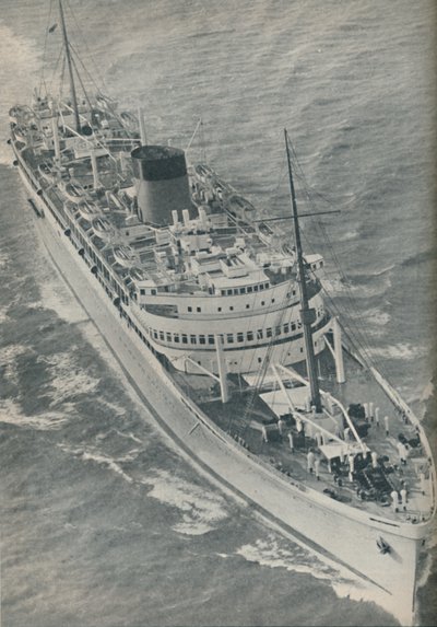 Een tweeschroef motorschip, de Stirling Castle gebouwd door Harland en Wolff, 1937 door Unbekannt