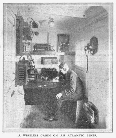 Een draadloze cabine op een Atlantische lijnboot, 20 april 1912 door Unbekannt