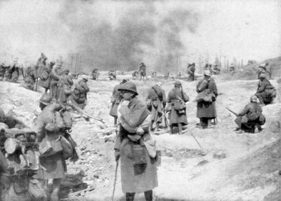 Een Bataljon Dat Het Front Nadert, Mont Pertois, Frankrijk, Eerste Wereldoorlog, 20 April 1917 door Unbekannt