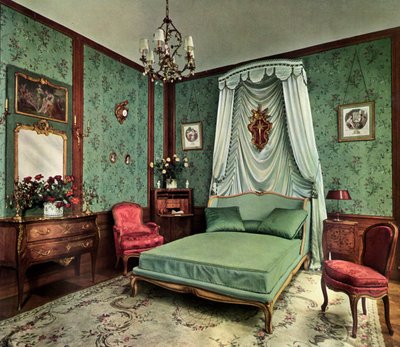Een slaapkamer uit het tijdperk van Lodewijk XV, Hotel des Saints Pères, Parijs, 1938 door Unbekannt