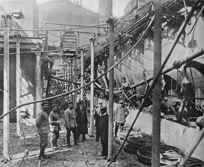 Een fabriek verwoest door de Russen om te voorkomen dat deze door de Duitsers wordt gebruikt, 1915 door Unbekannt