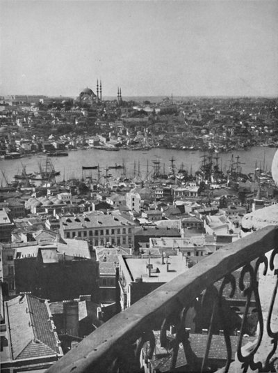 Een uitzicht over Constantinopel met de Moskee van Santa Sophia, 1913 door Unbekannt