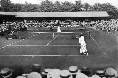 Een damesfinale op het oude Wimbledon, 1905 door Unbekannt
