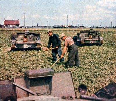Verlaten Franse tanks in een veld, Duinkerken, Frankrijk, 1940 door Unbekannt