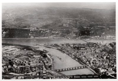 Luchtfoto van Koblenz, Rijnland-Palts, Duitsland, vanuit een Zeppelin door Unbekannt