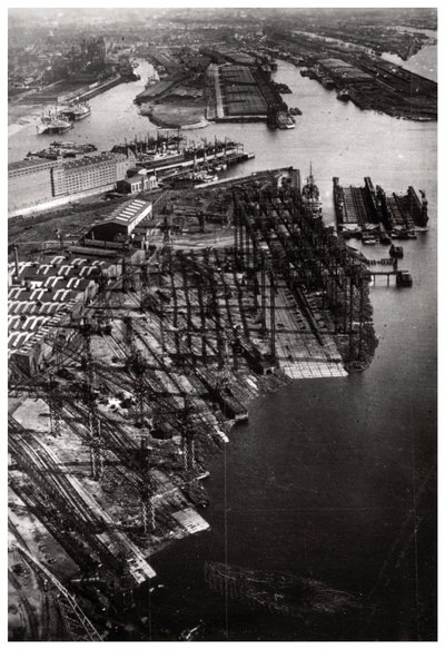 Luchtfoto van de Bremer Vulkan scheepswerf, Bremen, Duitsland, vanuit een Zeppelin, ca. 1931-1933 door Unbekannt