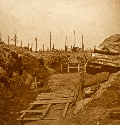 Na bombardement, ca. 1914-ca. 1918 door Unbekannt