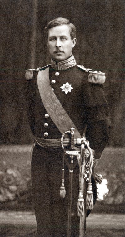 Albert I 1875-1934, koning der Belgen vanaf 1909, in militair uniform door Unbekannt