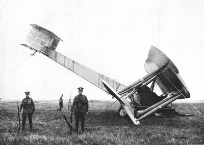 Vliegtuig van Alcock en Brown na het voltooien van de eerste non-stop trans-Atlantische vlucht, 1919 door Unbekannt