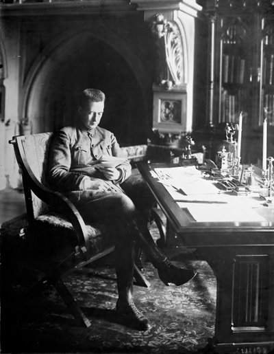 Alexander Kerensky, premier van de Russische Voorlopige Regering, Rusland, 1917 door Unbekannt