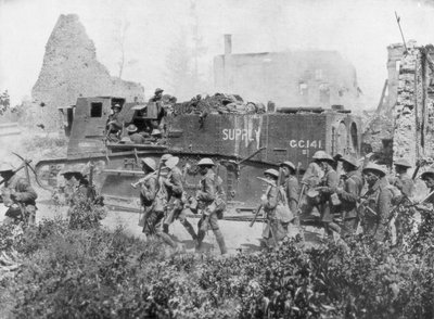 Geallieerde troepen marcheren door een bevrijde stad, 27 oktober 1918 door Unbekannt