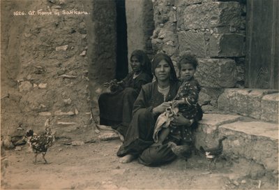 Thuis in Sakkara, Egypte, 1936 door Unbekannt