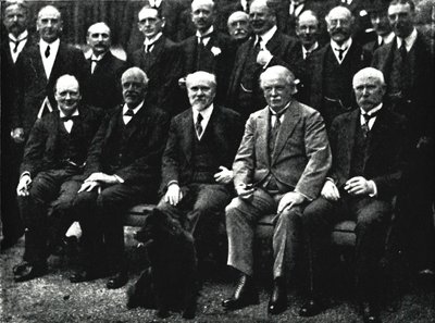 Op nummer 10, Downing Street, ca. 1922, 1945 door Unbekannt