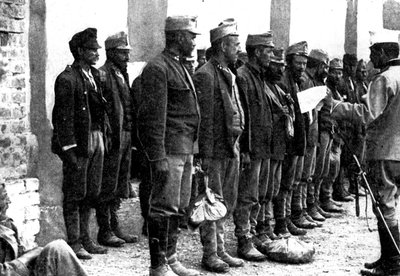 Oostenrijkse troepen geven zich over zonder een schot te lossen, 1914 door Unbekannt