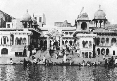Badhuis aan de Yamuna-rivier, Muttra, 1917 door Unbekannt