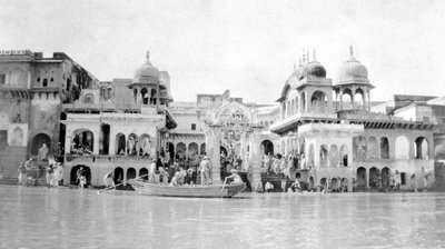 Badhuis ghats, Mathura, India, 1916-1917 door Unbekannt