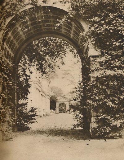 Mooie gronden bij Gunnersbury geopend voor het publiek als een nieuw park, ca. 1935 door Unbekannt