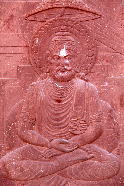 Bhagavad Gita gegraveerd op een hindoetempel: Vrindavan India door Unbekannt