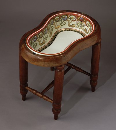 Bidet van Elisabeth van Beieren Carl Knoll Porseleinfabriek, Karlsbad, 1887-1890 door Unbekannt