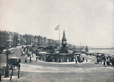 Brighton - Ingang van het Aquarium, met de Kettingpier, 1895 door Unbekannt