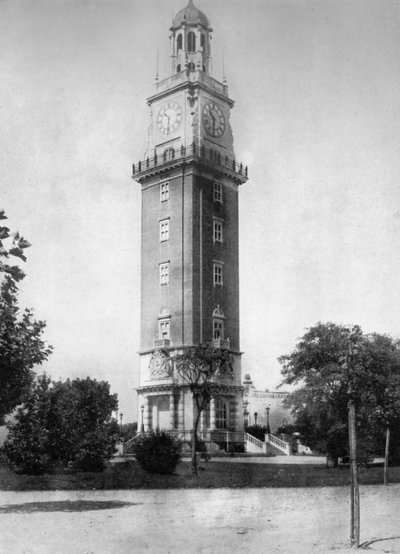 Britse klokkentoren ter herdenking van de Argentijnse onafhankelijkheid, Buenos Aires, Argentinië door Unbekannt