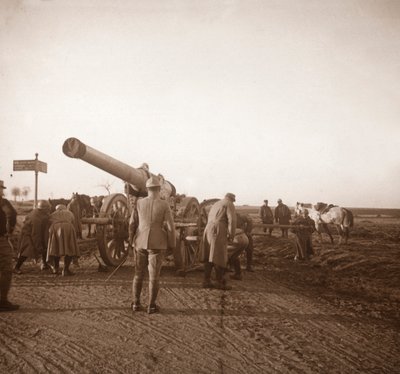 Kapotte zware artillerie, Somme, Noord-Frankrijk door Unbekannt