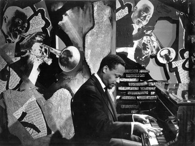 Bud Powell in "Three Bedrooms in Manhattan" 1965 (zw/w foto) door Unbekannt