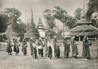 Birmese Phoongyies die Aalmoezen Verzamelen, 1900 door Unbekannt