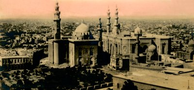 Caïro: Algemeen uitzicht en Sultan Hassan Moskee, ca. 1918-ca. 1939 door Unbekannt