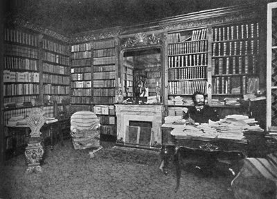 Camille Flammarion - De Beroemde Astronoom Tussen Zijn Boeken, c1925 door Unbekannt