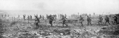 Canadese troepen in niemandsland, Vimy, Frankrijk, Eerste Wereldoorlog, 9 april 1917 door Unbekannt