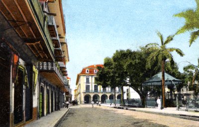 Central Park en Canal Building, Panama City, Panama, ca. 1920s door Unbekannt