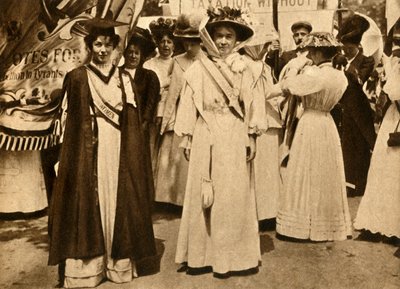 Christabel Pankhurst en Emmeline Pethick-Lawrence, Hyde Park, Londen, 21 juni 1908, 1933 door Unbekannt