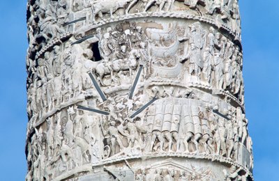 Zuil van Marcus Aurelius, detail, Piazza Colonna, Rome door Unbekannt