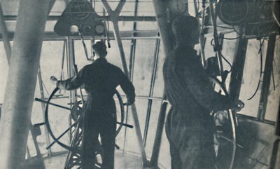 Comfort voor passagiers en de cabine van een wonderbaarlijke centrale controle, ca. 1935 door Unbekannt