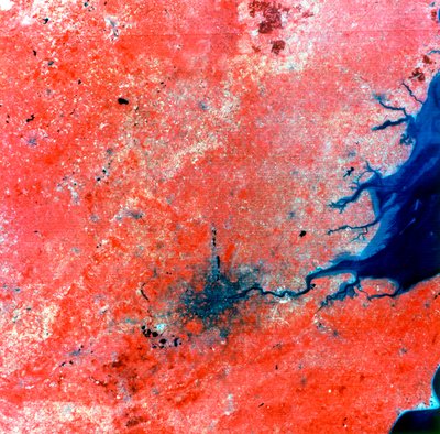 Samengestelde foto van Londen genomen door Landsat 2, 29 juli 1975 door Unbekannt