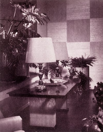 Hoek van een grote woonkamer, ontworpen door Paul T. Frankl, 1949 door Unbekannt