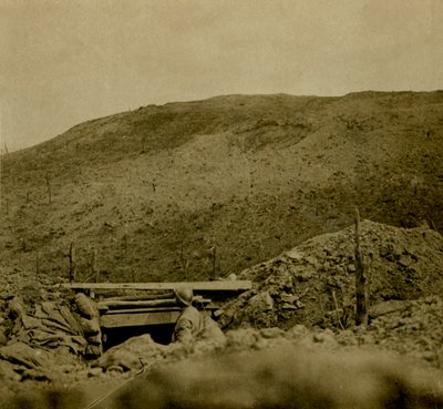 Top van de heuvel bij Les Éparges, Noord-Frankrijk, ca. 1914-1918 door Unbekannt