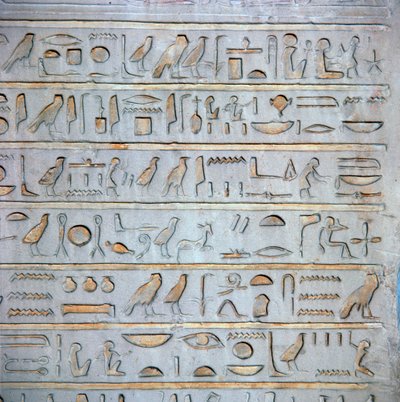 Detail van Egyptische hiërogliefen van een grafstèle door Unbekannt
