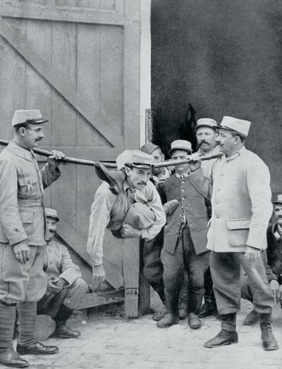 Afleidingen aan het front, de menselijke slang, Frankrijk, Eerste Wereldoorlog, 1915 door Unbekannt