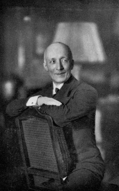 Dr Thierry de Martel, Franse chirurg, 1935 door Unbekannt