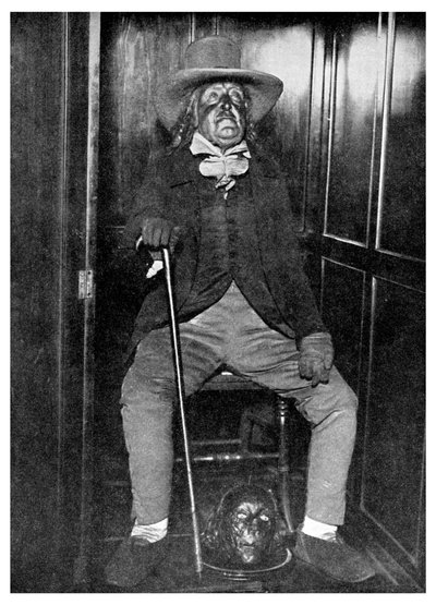Beeltenis van Jeremy Bentham met zijn gebalsemde hoofd, University College, Londen, 1956 door Unbekannt