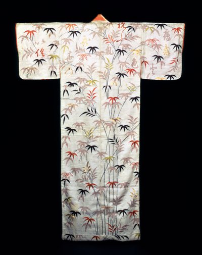 Geborduurde witte satijnen dameskimono, Japans, Edo-periode, 1600-1867 door Unbekannt