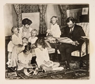 Keizer Karel I en zijn familie in ballingschap, 1920s door Unbekannt