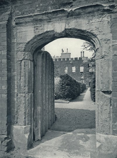 Ingang naar de Provosts Lodge vanaf de Speelvelden, 1926 door Unbekannt