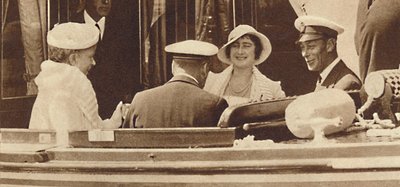 Familiegrap - verlaten het Koninklijk Jacht Albert en Victoria in Cowes, ca. 1935-1937 door Unbekannt
