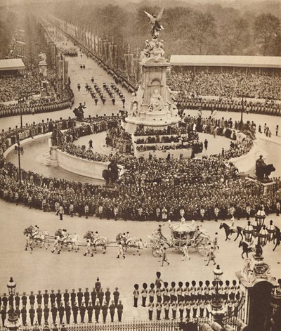 Fanfare van trompetten, roffel van trommels, 12 mei 1937 door Unbekannt